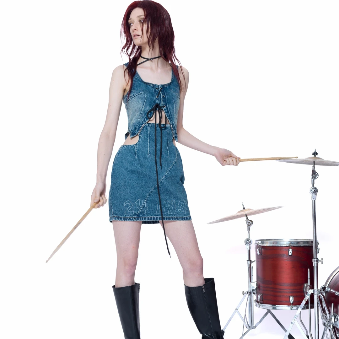 24ans"Confident" two-wear skirt"自信"可拆卸牛仔套裙短款时尚