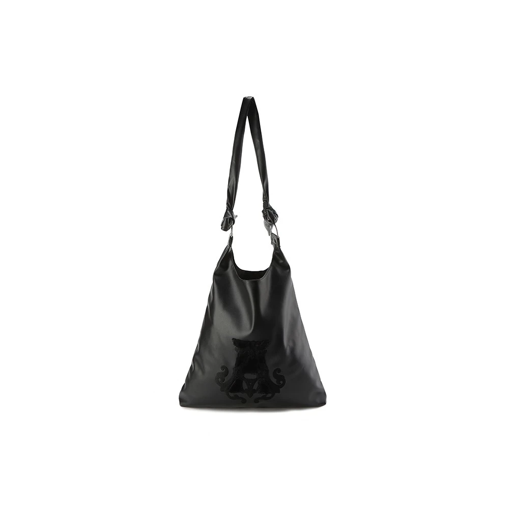 24ans黑色时尚休闲主题logo斜挎包