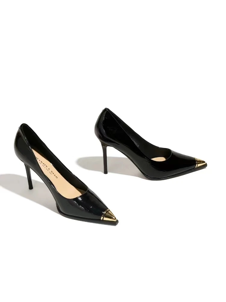 小众成熟风金属尖头高跟鞋女2024年新款气质浅口细跟单鞋