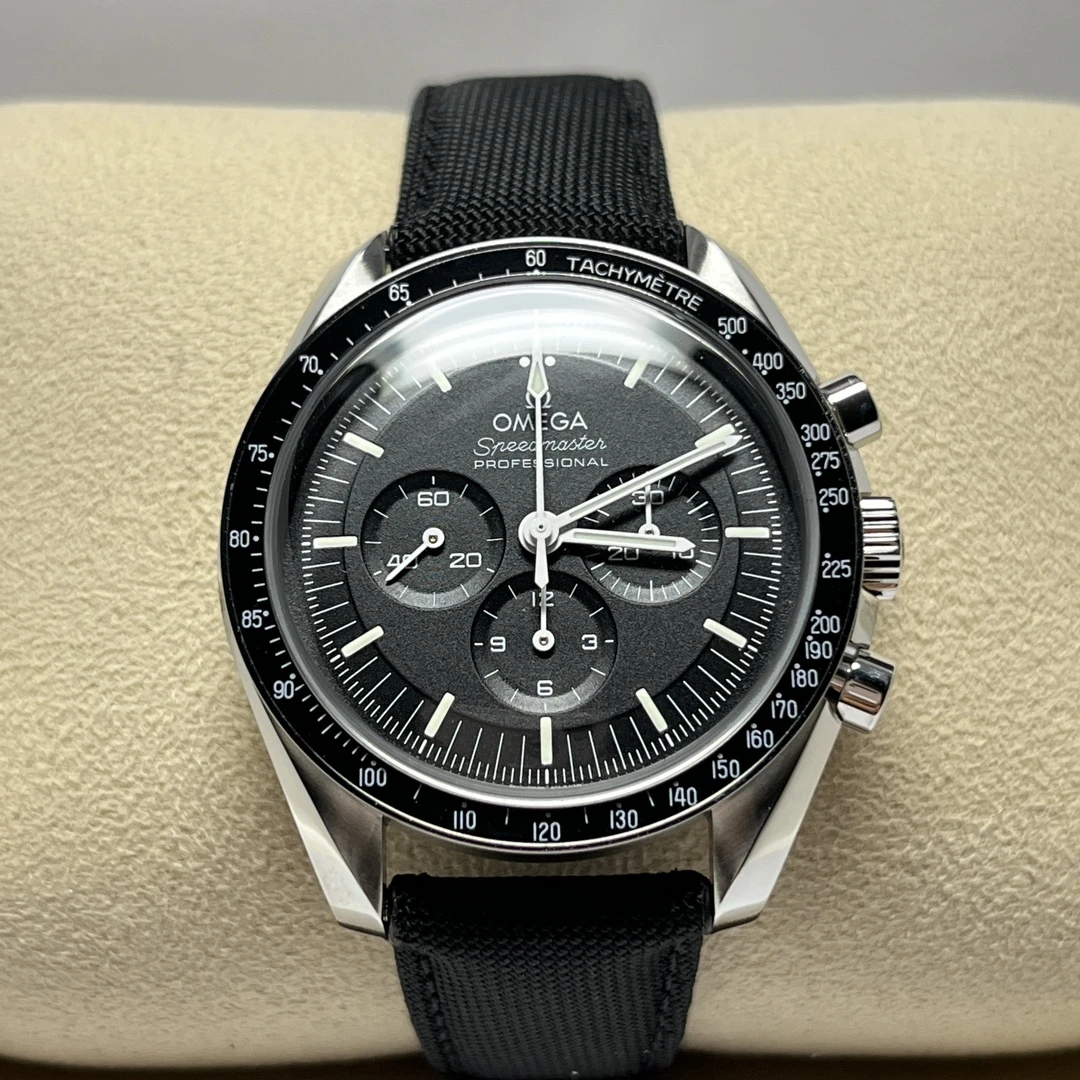95新 Omega/欧米茄 超霸系列/未使用全套/42mm/公价53600