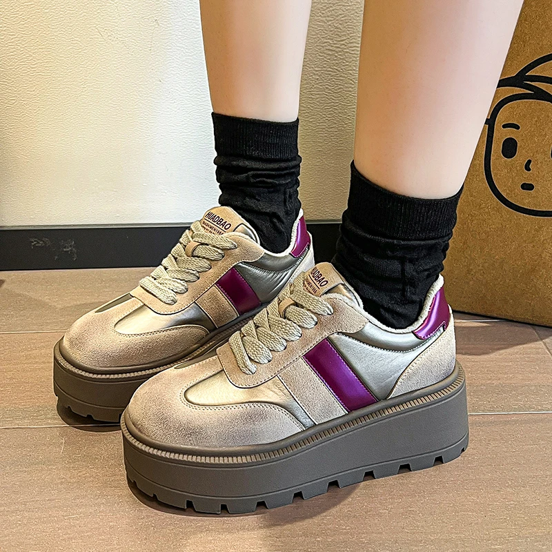 【颖嘉】网红松糕鞋女2023冬季加绒新款厚底拼色休闲百搭时尚运动鞋