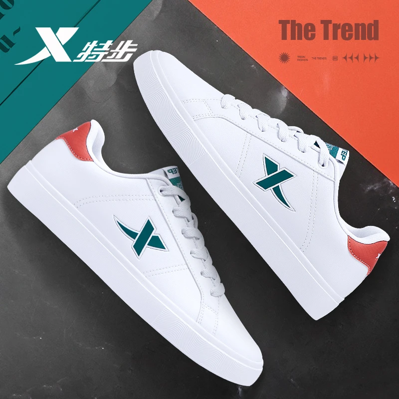 特步男鞋板鞋男2025新款冬季白色休闲鞋青少年皮面防水运动小白鞋