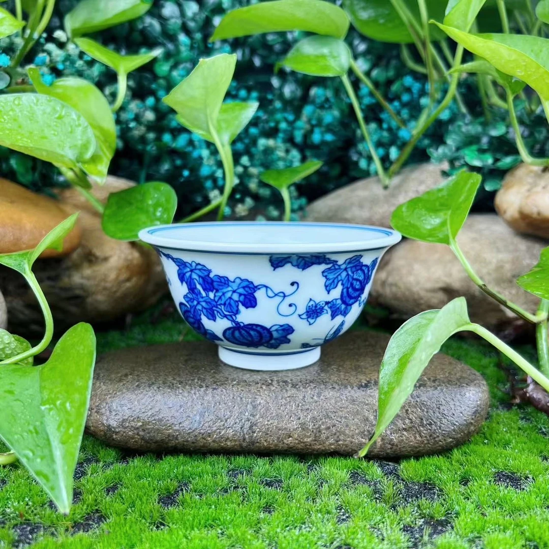 沐窑茗溪 瓜蝶纹压手杯景德镇纯手工柴窑青花瓜蝶绵绵茶器主人杯