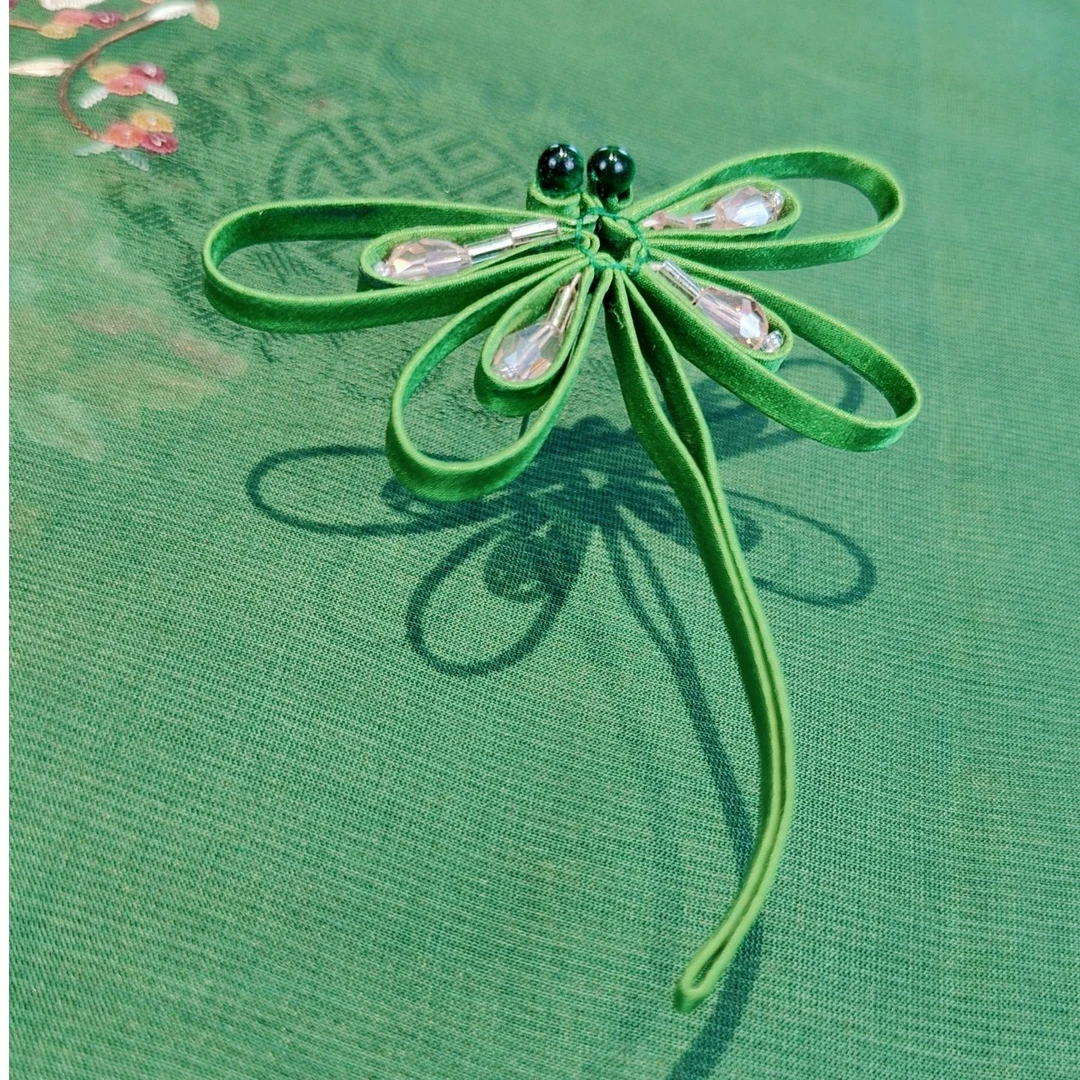 手工盘扣 真丝  高档紫铜 不容易变形 做工精致 赠送国礼