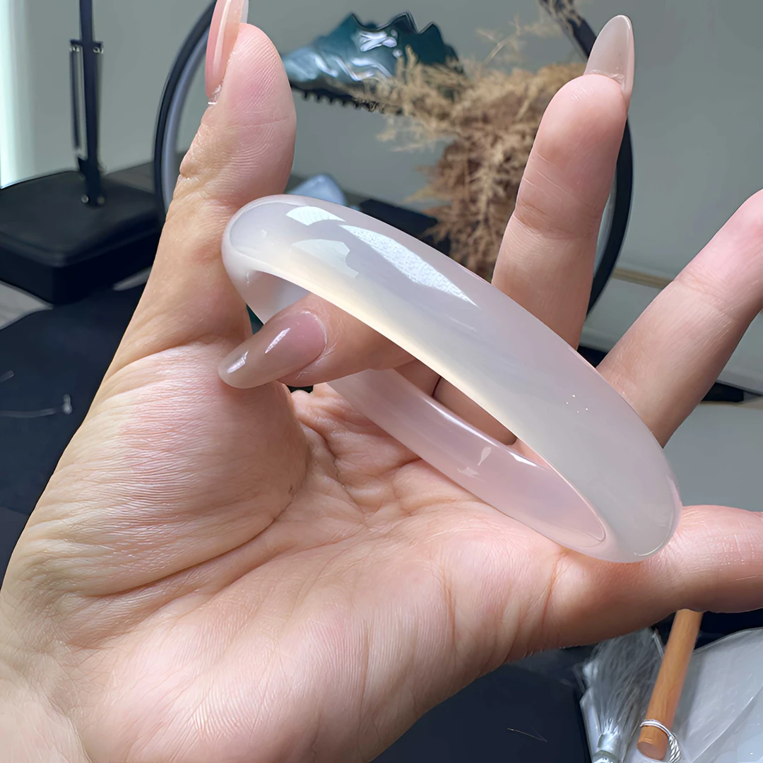 高品冰底白月光玉手镯天然玛瑙荔枝冻玉髓镯子大号加肥加大妈妈款