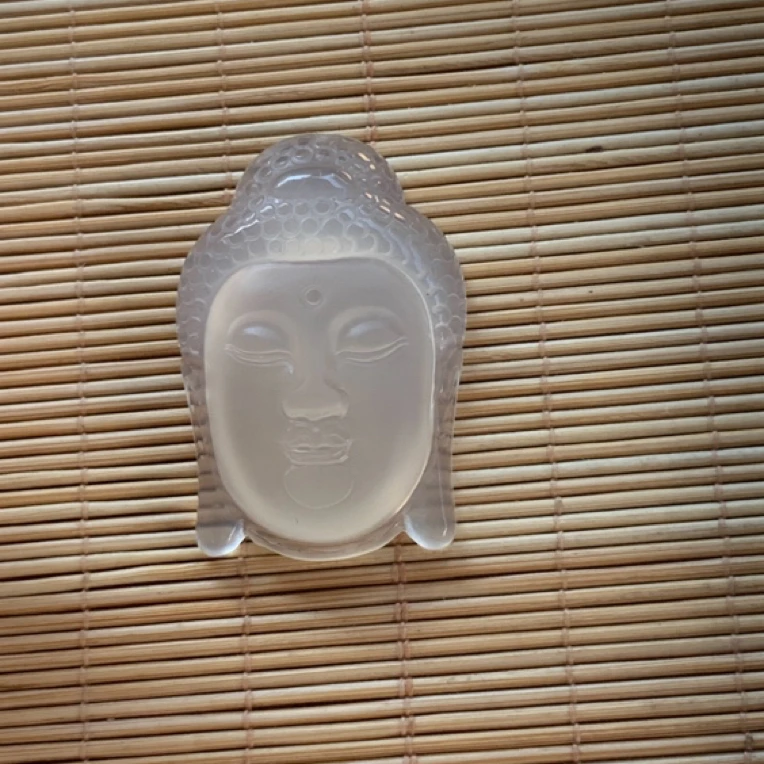 天然玉髓玛瑙佛头观音佛像头像吊坠岁
