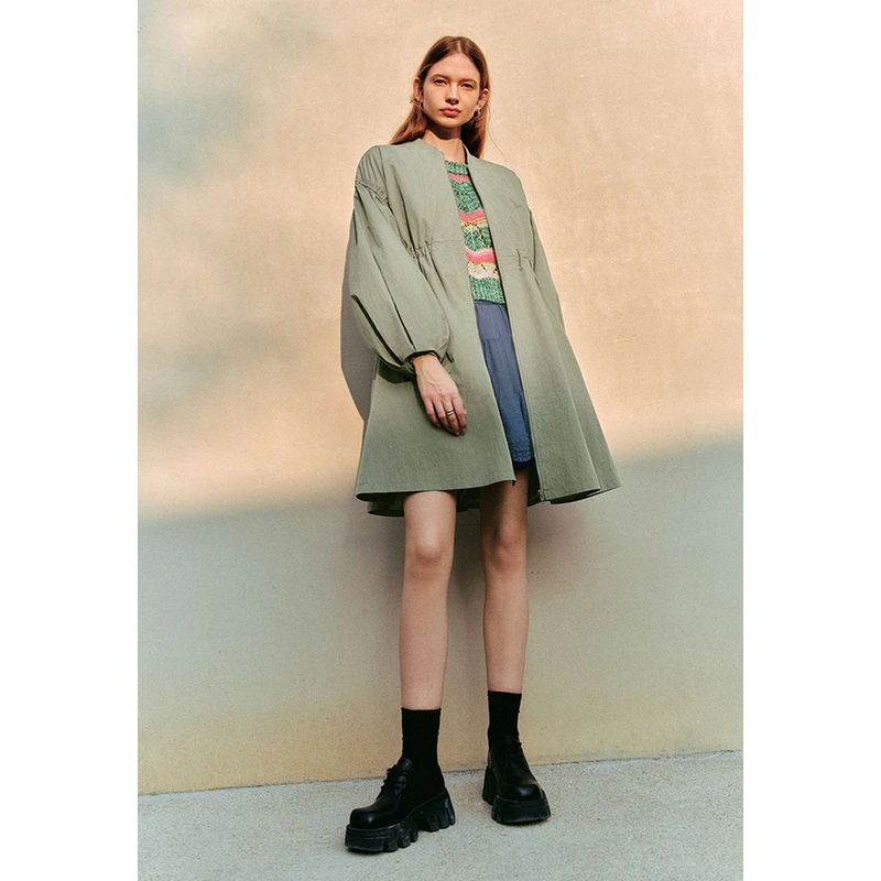 UR2024春季新款女装时尚设计感灯笼袖中长款收腰外套UWL140011