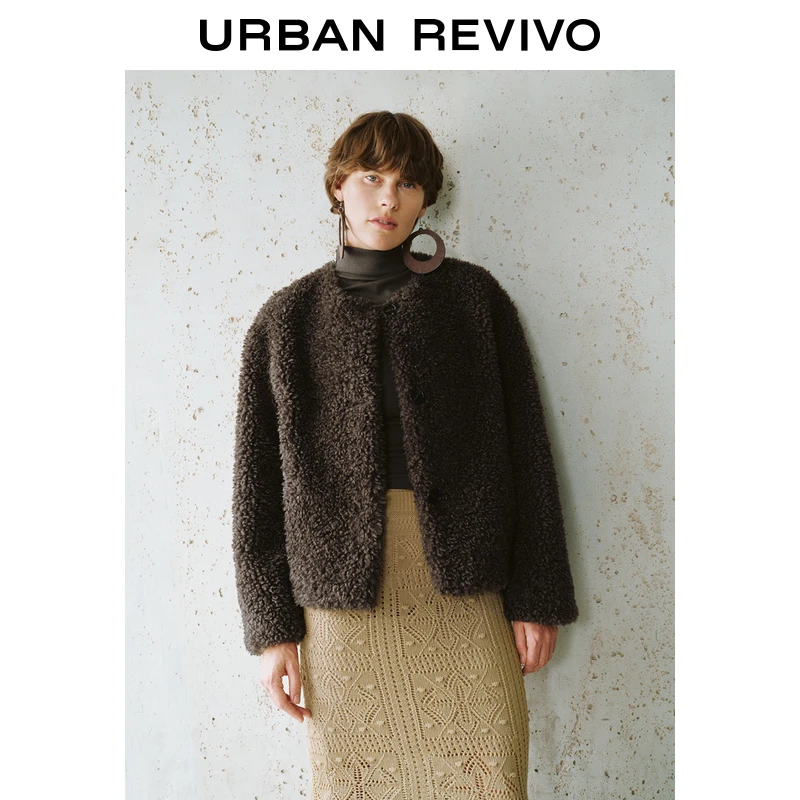 UR2024冬季新款女装复古慵懒雅丹风毛绒感纽扣短款外套UWH140050