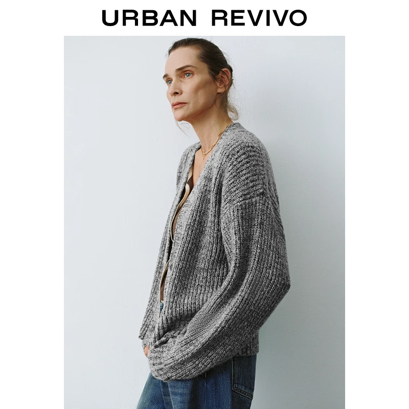 UR2024秋冬新款女装格雷系慵懒气质V领长袖针织开衫UWH940103
