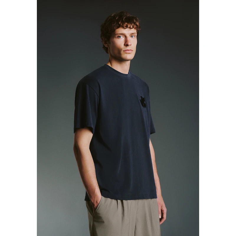 UR夏季新款男时尚休闲简约百搭棉质珠片绣T恤衫UMF440072