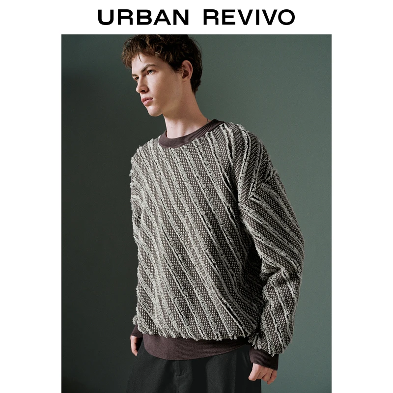 UR2024冬季新款男装潮流提花肌理落肩软糯针织衫UMV940039