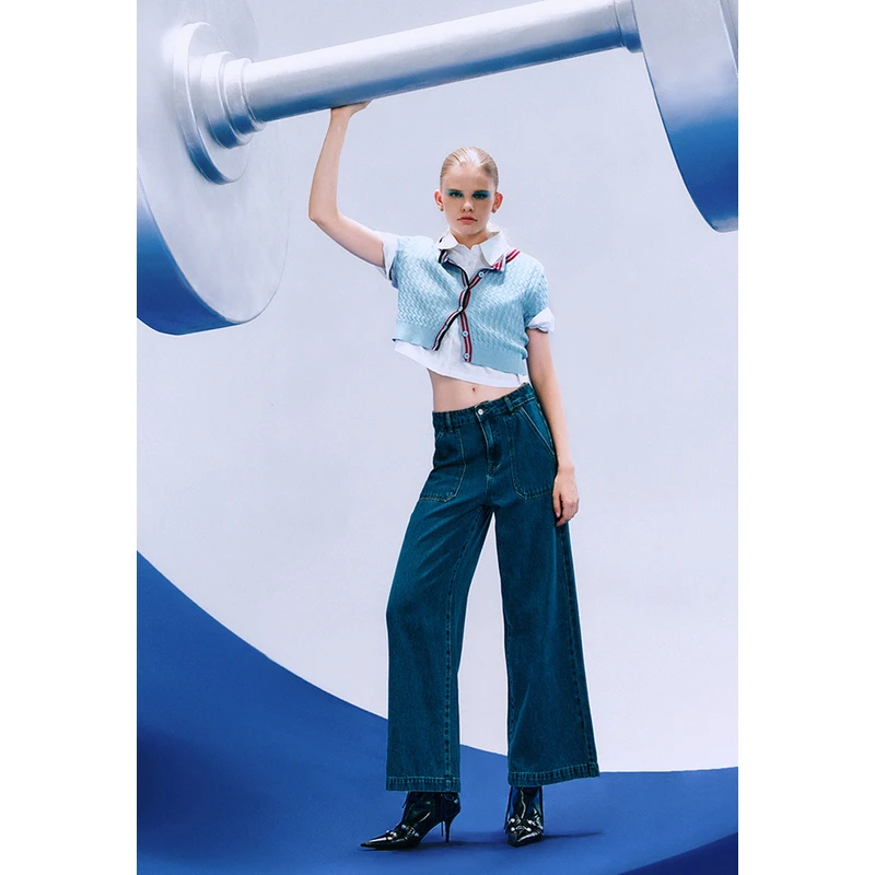 UR2024秋季新款女装时髦洗水斜插袋微喇牛仔长裤UWU840078