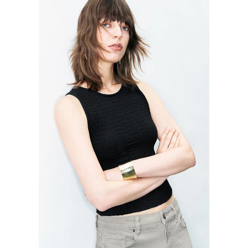 UR女装气质肌理感修身圆领无袖背心UWG440155