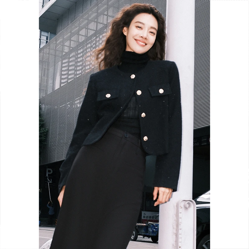 【UR魅力】UR春季新款女装显瘦法式亮丝金属扣休闲外套UWG840001