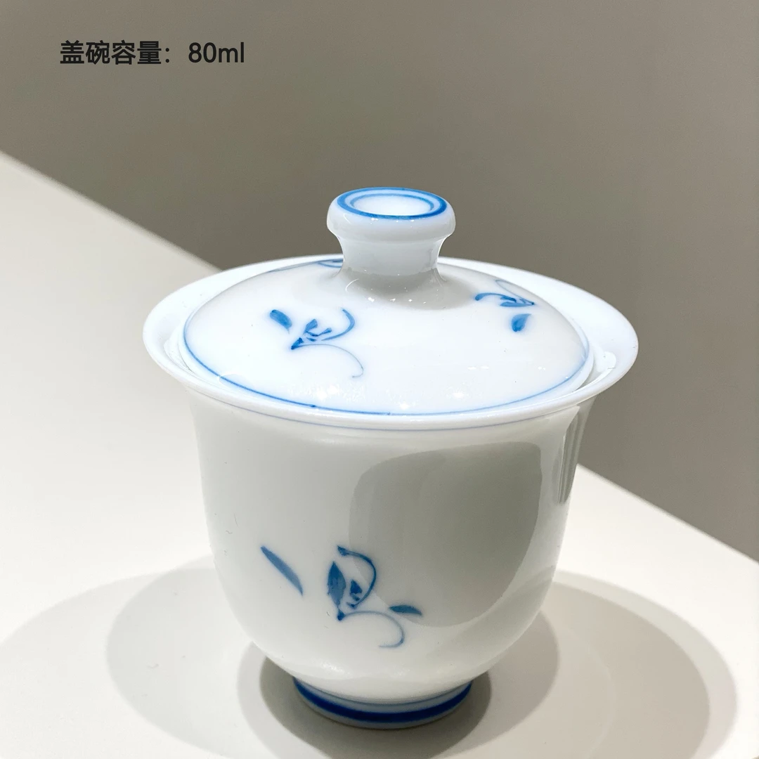 手绘玉兰花美人尖盖碗