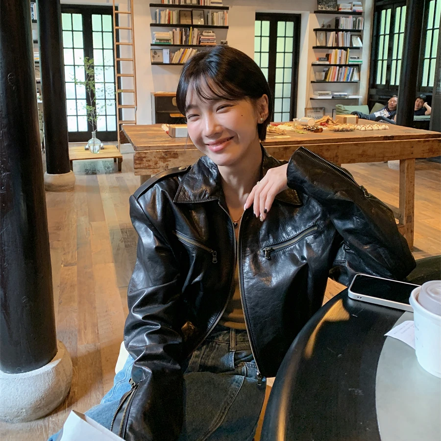 JENNY LU ｜高奢油蜡牛皮｜复古做旧真皮机车皮衣高腰短款外套女