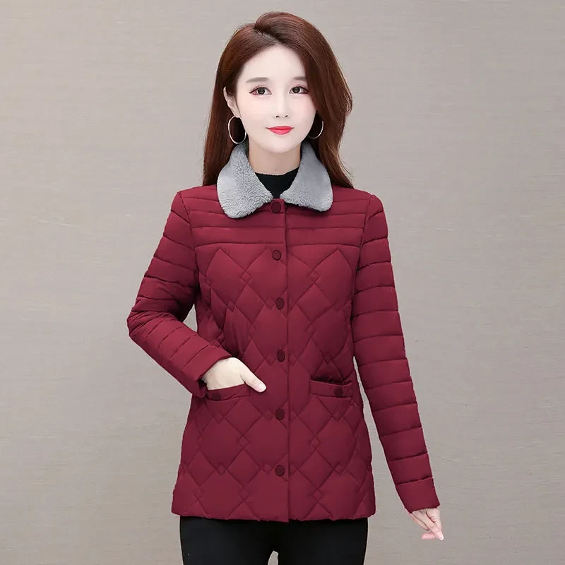 2025秋冬装轻薄棉服女修身短款时尚休闲妈妈装小个子翻领女士外套