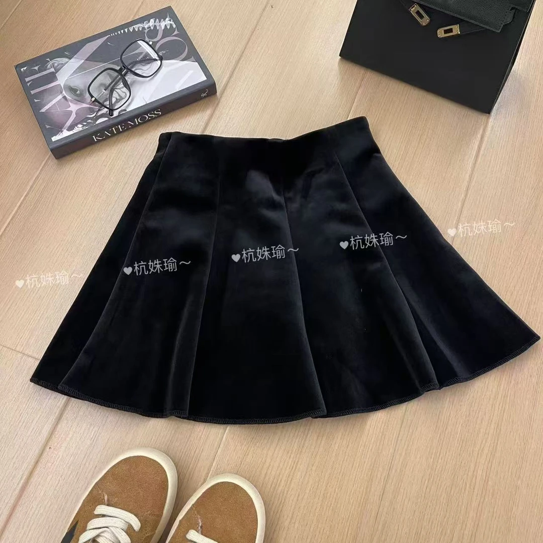 3351【黑珍珠】诗诗家2024冬季简约A版休闲时尚百褶黑色加厚半身裙