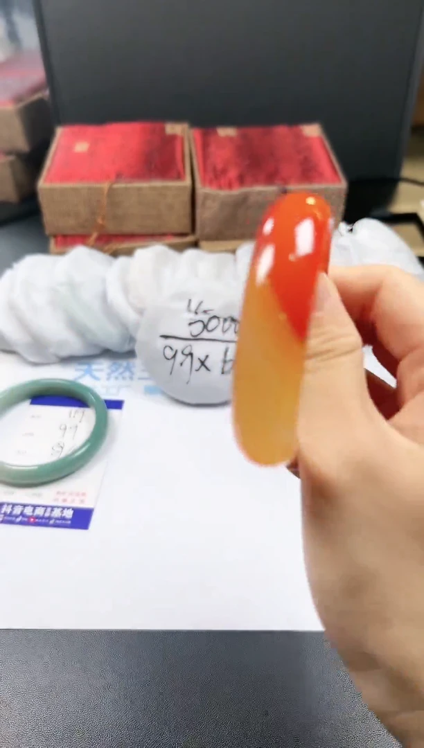【闪购商品】石英质玉手镯未镶嵌120