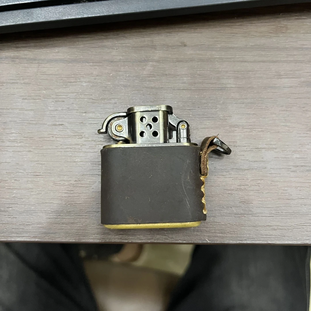 鹿师傅打火机创意打火机男士手工复古窄版经典防风磨砂个性金色