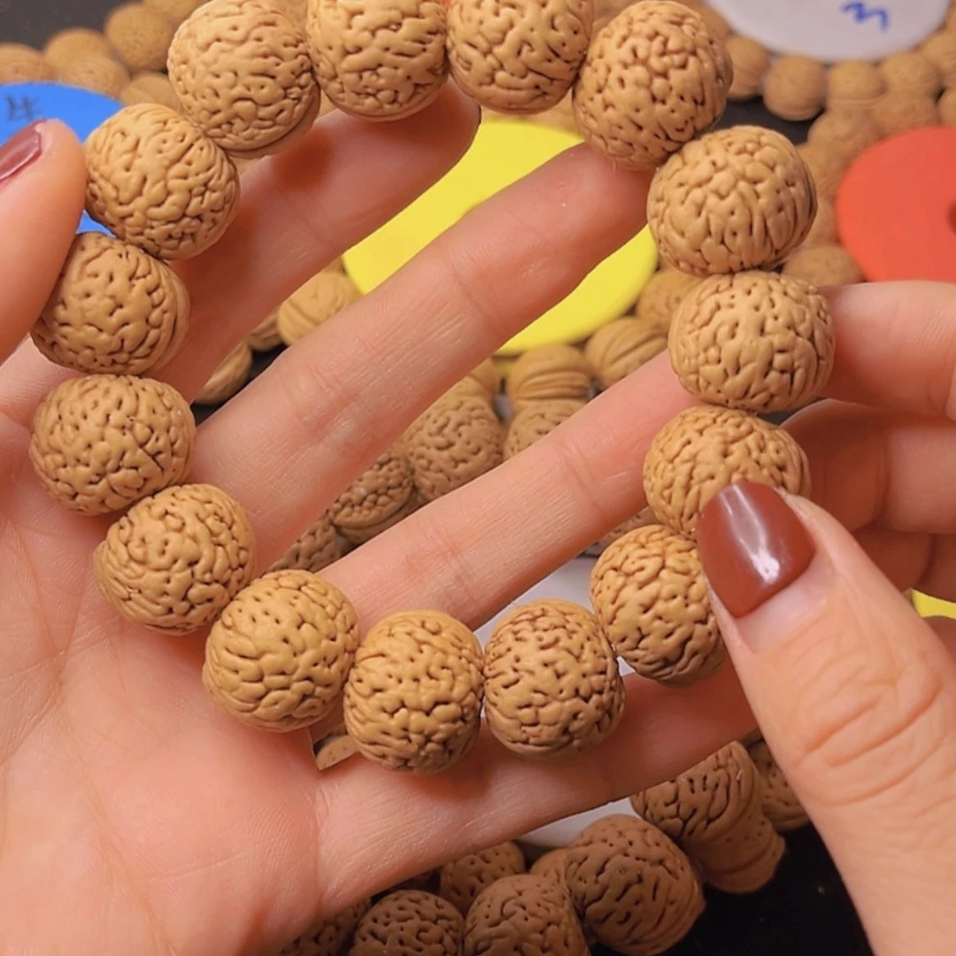 【闪购商品】桃核吊坠₅****⁰