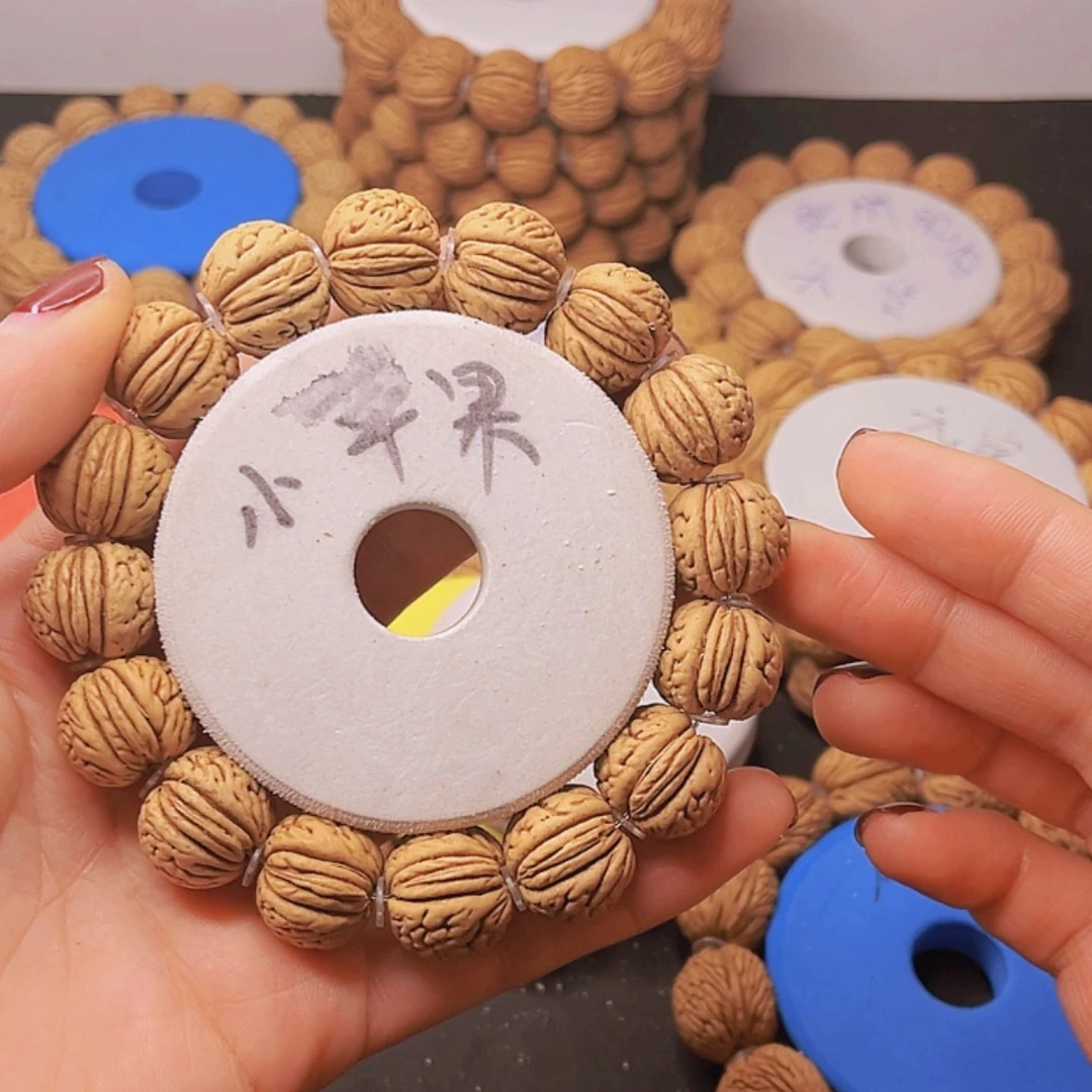 【闪购商品】桃核吊坠一***！