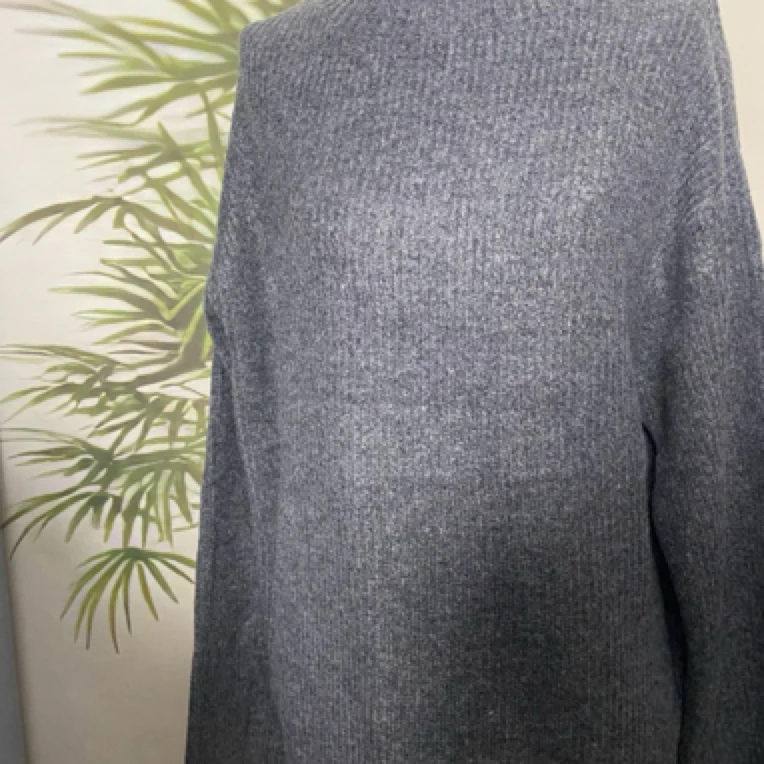 女士宽松打底毛衣