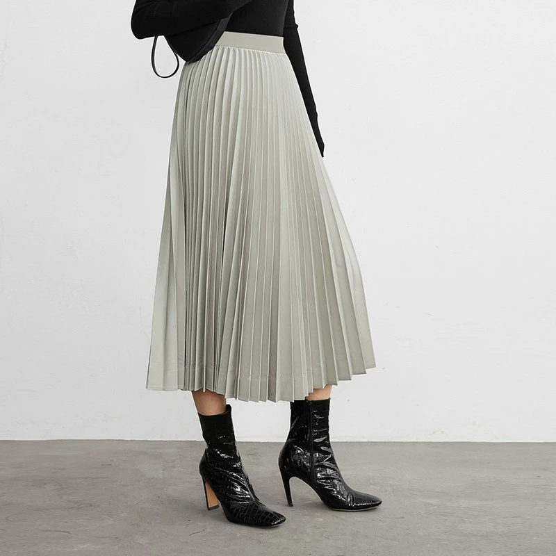 Roselingling極薄环保PU皮重磅压褶酷飒百搭显瘦中长款半裙皮裙