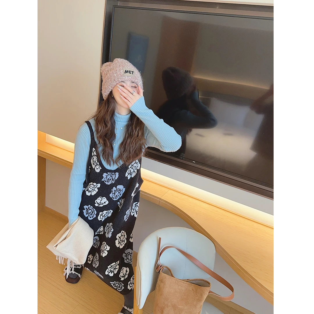 智英欧尼【高领针织衫女2024新款秋冬内搭打底衫+碎花吊带裙】