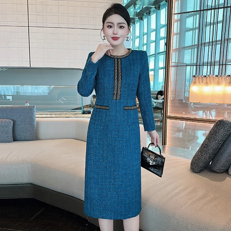 2024年秋冬打底裙子粗花呢法式名媛重工订珠小香风连衣裙轻奢通勤