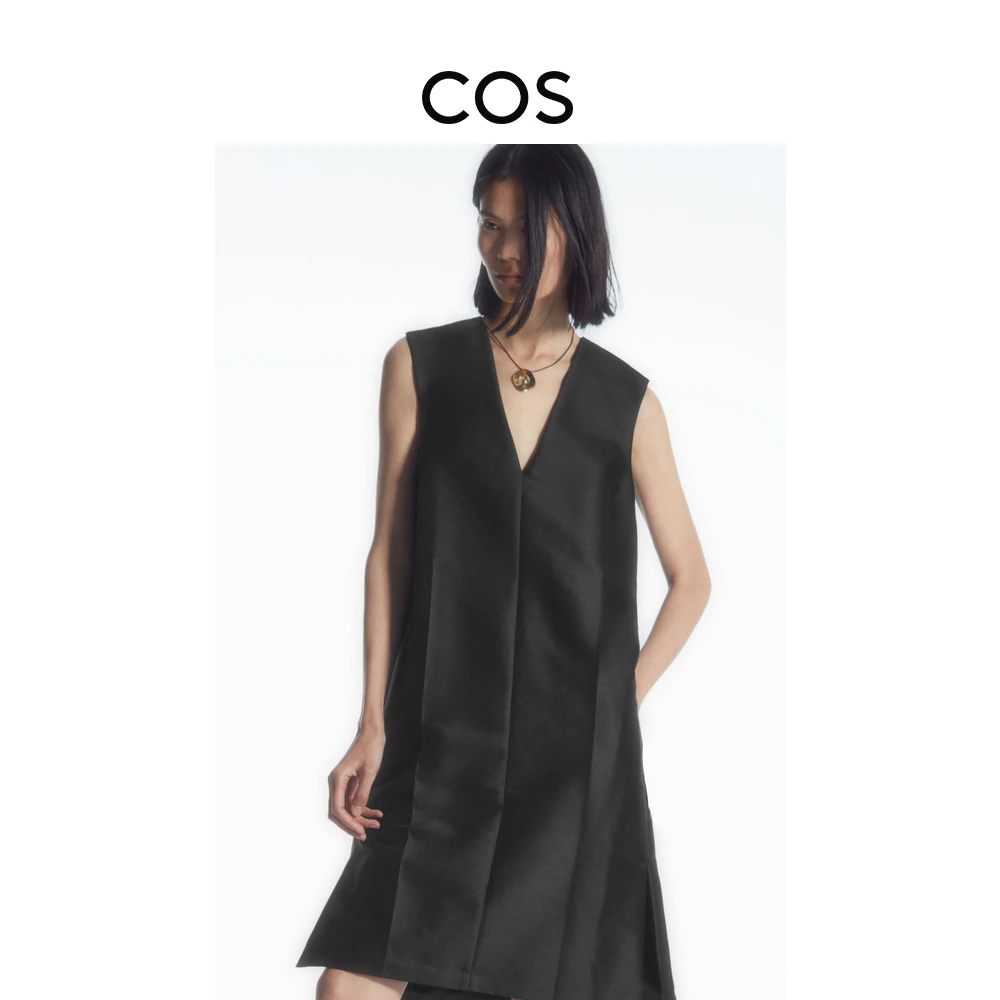 COS女装 休闲版型V领无袖羊毛混纺小黑裙新品1214124001