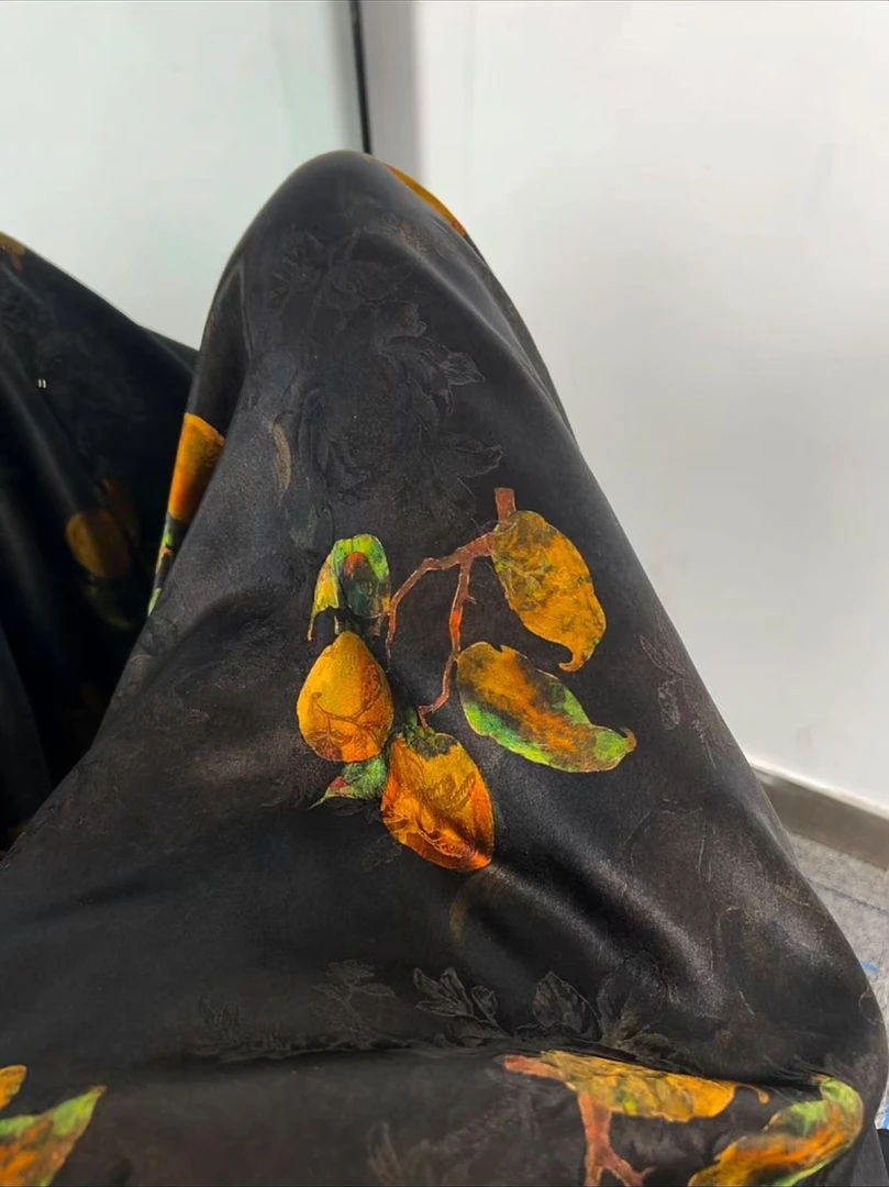 【柿柿如意】40姆米提花重缎丝绸面料现货发（无退换