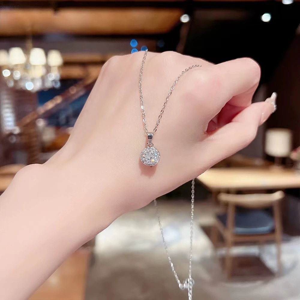 钛钢项链 百搭气质轻奢时尚小众经典旋转灵动镶嵌精致项链XL9112