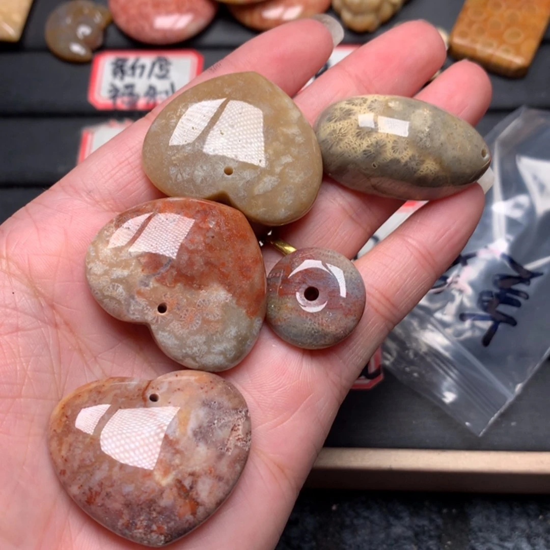 【闪购商品】硅化玉颈饰未镶嵌美*