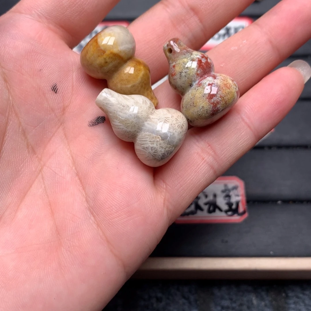 【闪购商品】硅化玉颈饰未镶嵌大****