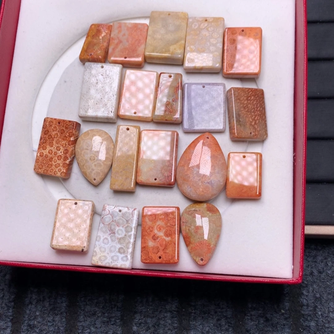 【闪购商品】硅化玉颈饰未镶嵌洋**圈
