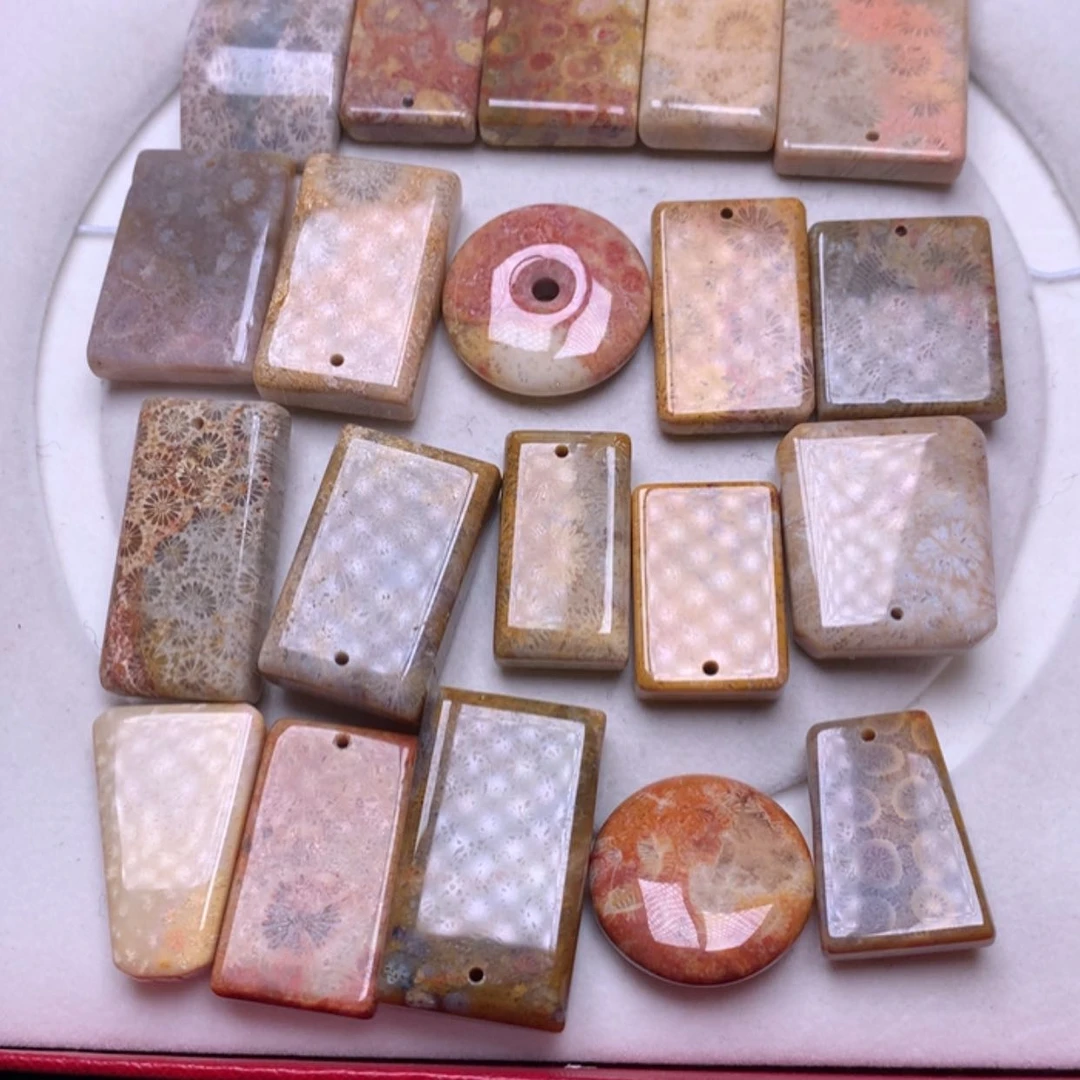 【闪购商品】硅化玉颈饰未镶嵌高*寻
