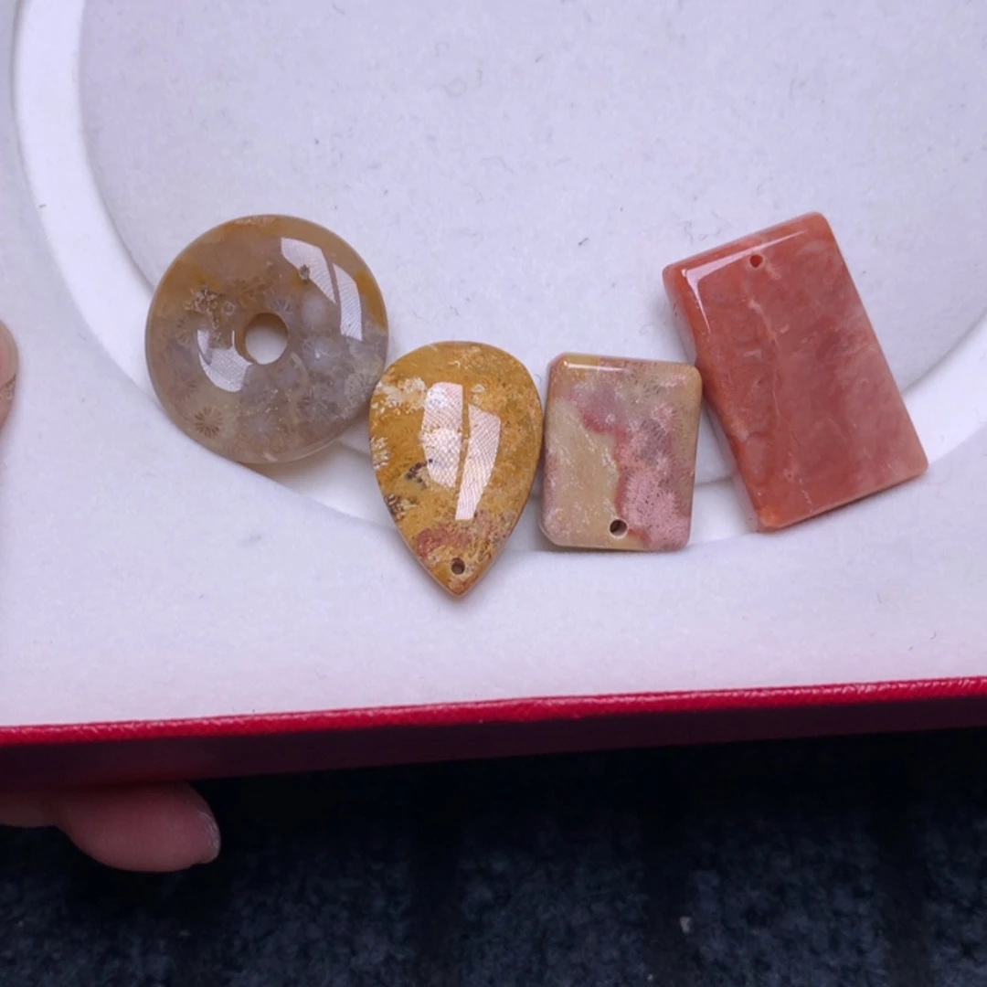【闪购商品】硅化玉颈饰未镶嵌K**a