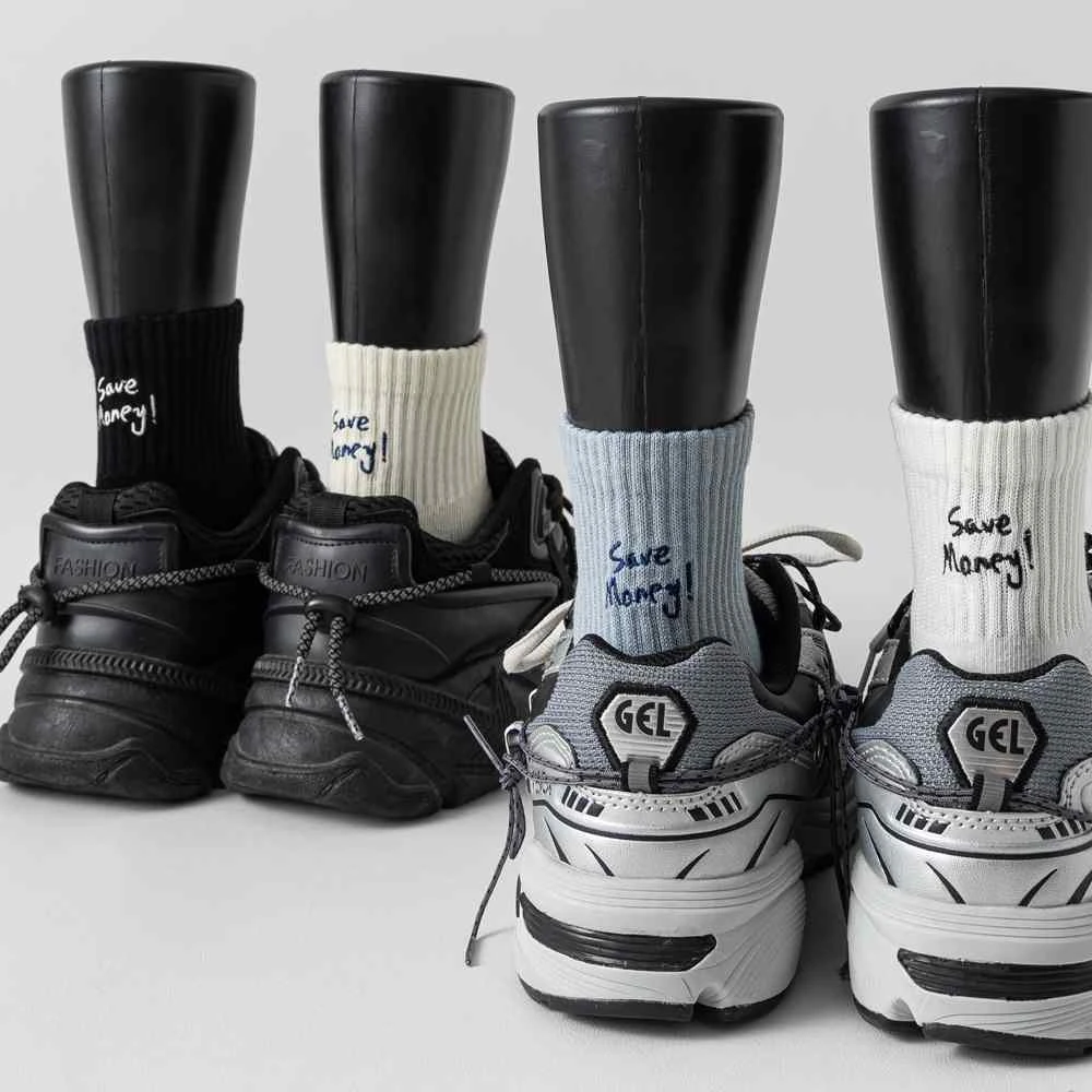 黑色袜子男夏季中筒薄款潮青少年学生刺绣字母中腰透气白短筒蓝色