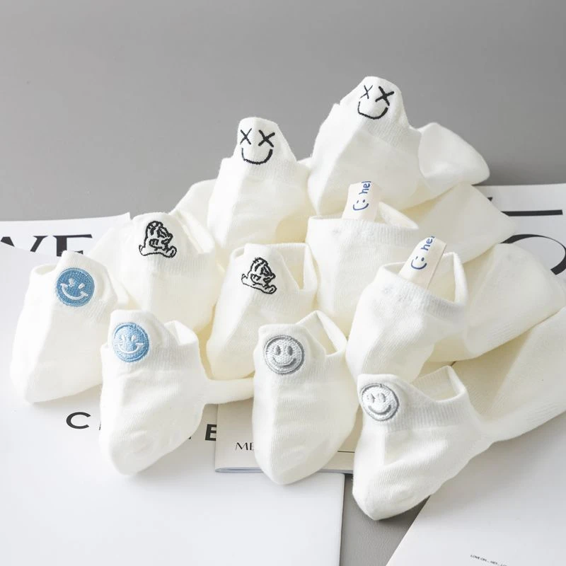 笑脸白色袜子男士夏季情侣短袜可爱潮流学生卡通船袜女提耳棉透气