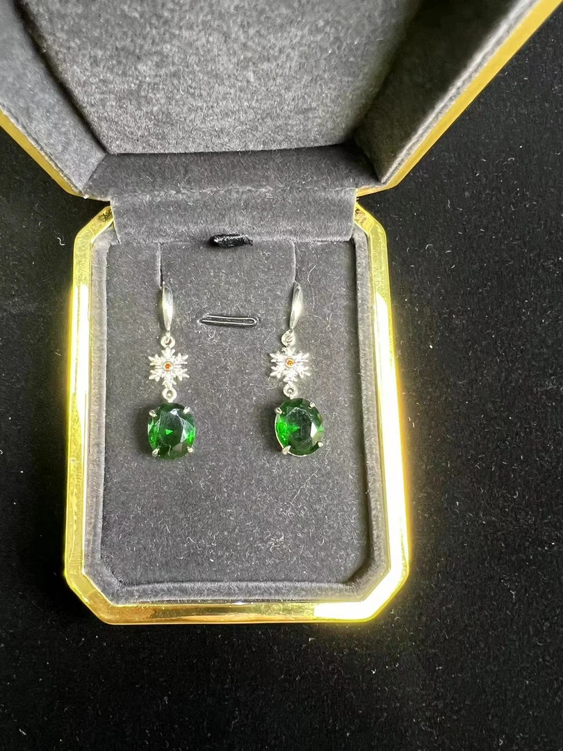 耳饰 冰透绿耳钉DM:069