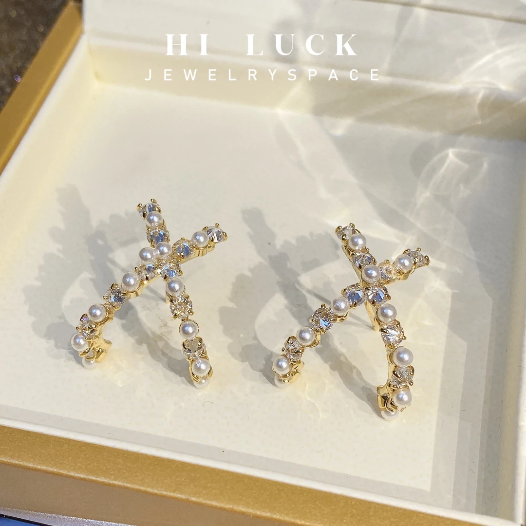 铜合金耳饰 Hiluck精致高级感气质珠珠交叉耳钉耳饰洋气百搭时髦！