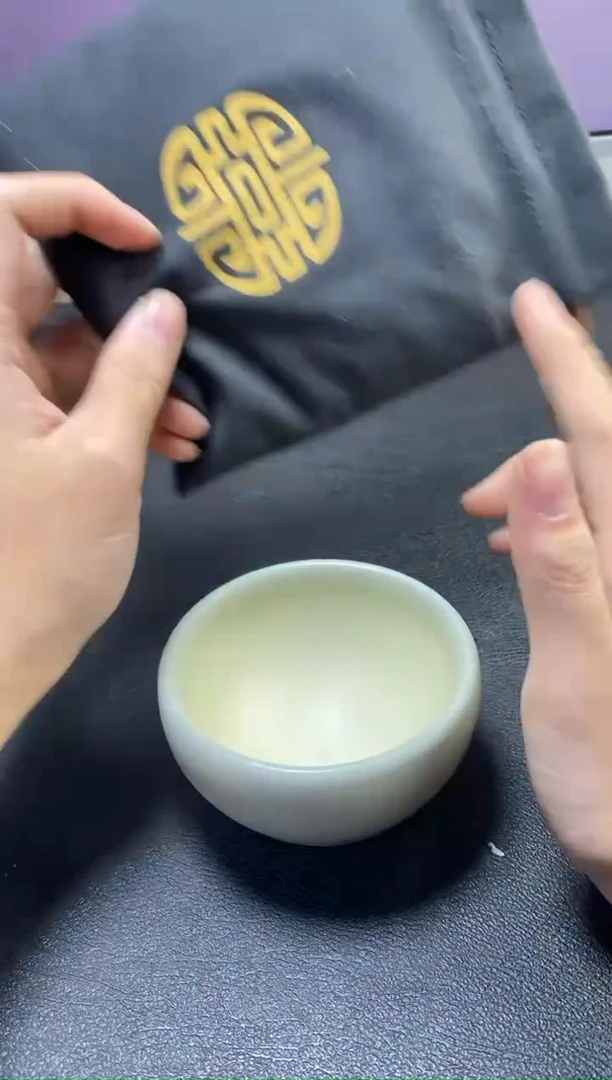 【闪购商品】瓷1白贝