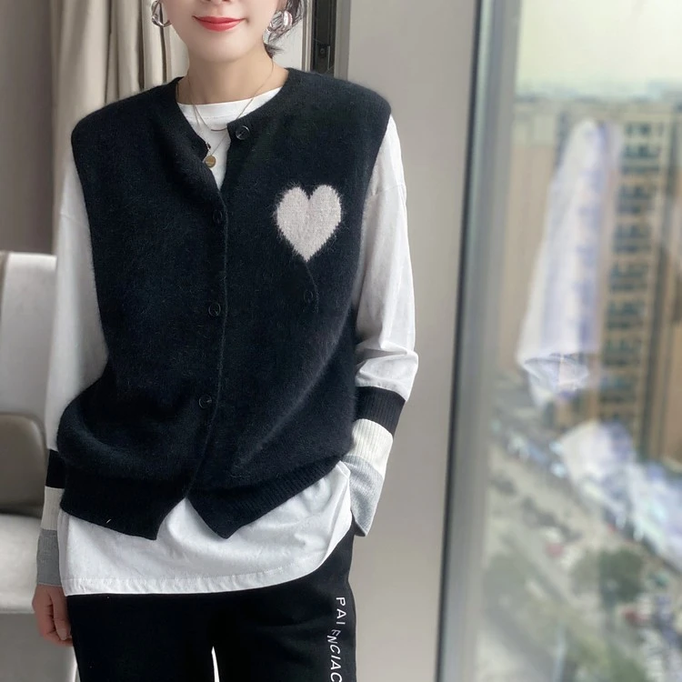 圆领针织女100%纯羊毛马甲内搭背心秋冬宽松爱心无袖毛衣叠穿坎肩