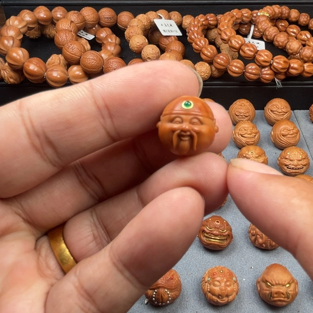 猴头核桃吊坠16财神