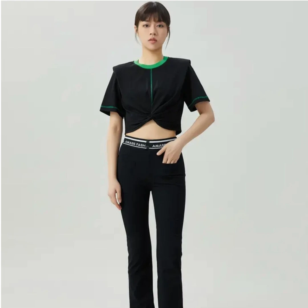 阿玛施/AMASS 新款垫肩设计圆领露腰短款T恤女 5300908