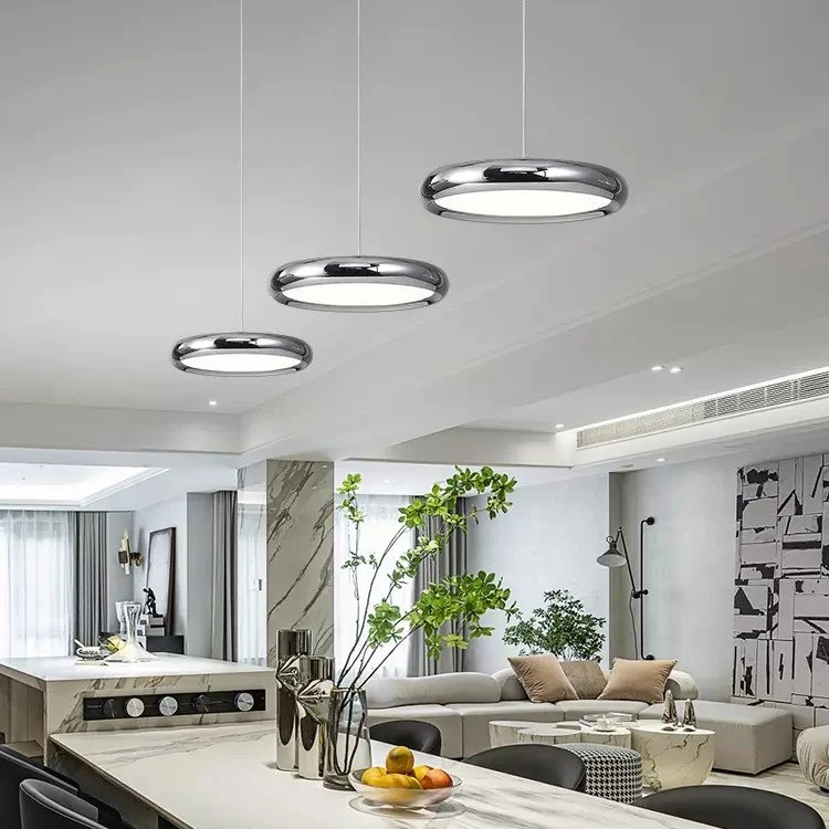 餐厅灯简约现代意大利极简设计师小户型三头网红北欧飞碟餐桌吊灯