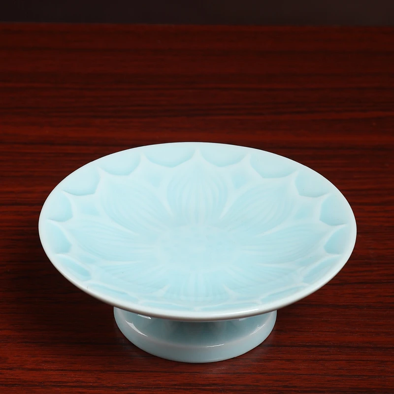 七珍陶瓷小号莲瓣高足糖果盘雕刻天青水果盘中式干果礼拜盘莲花