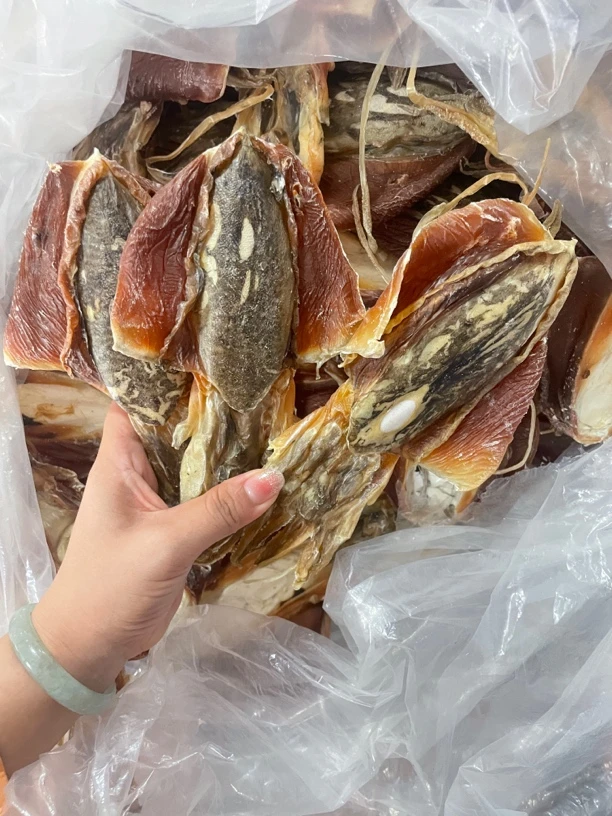 北海穿晒墨鱼干，船上鲜活生晒原汁原味，煲汤清甜营养