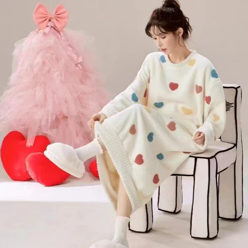 2024年秋冬季新款卡通半边绒保暖女圆领套头加绒加厚睡裙可爱睡衣